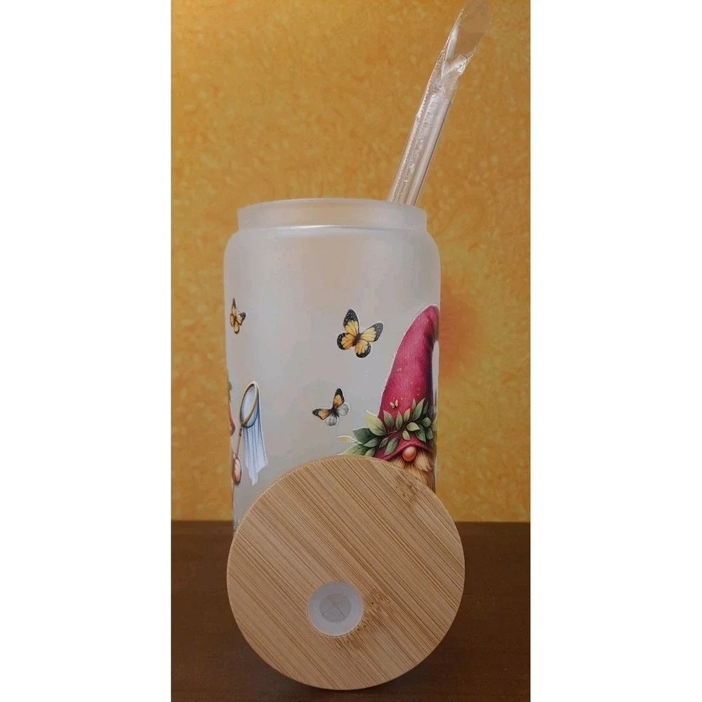 Gnomes Summer Catching Butterflies 12oz Frosted‎ Glass Tumbler With Straw